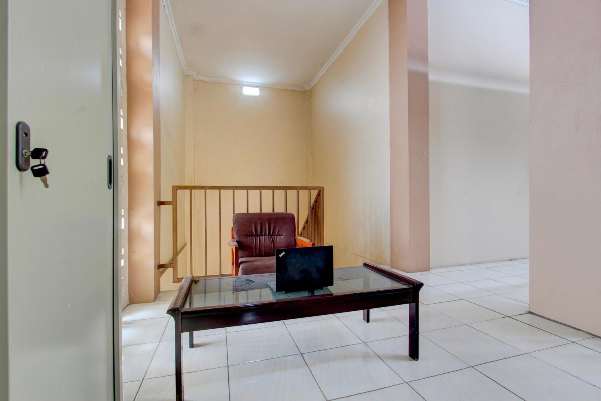 Spot On 93245 Guest House Mulia Dua Syariah Klaten Luaran gambar